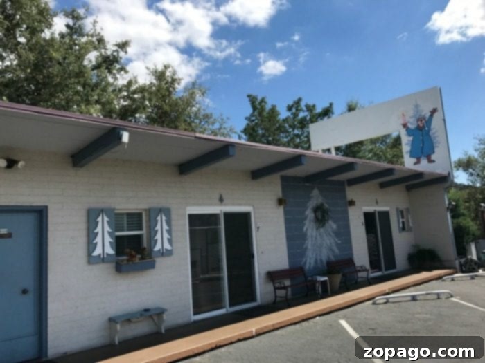 Sierra Lodge Three Rivers - Ideal Hotel Near Sequoia National Park