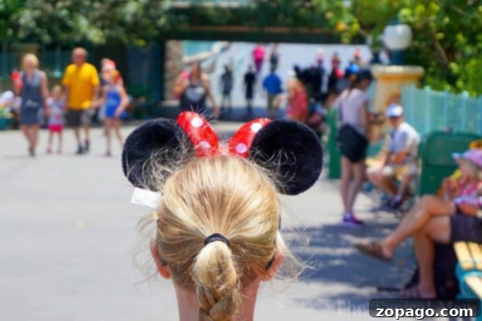 The Secret to Free Family Getaways 2 Family enjoying a free family vacation with a scenic backdrop, highlighting the ease of travel with cashback