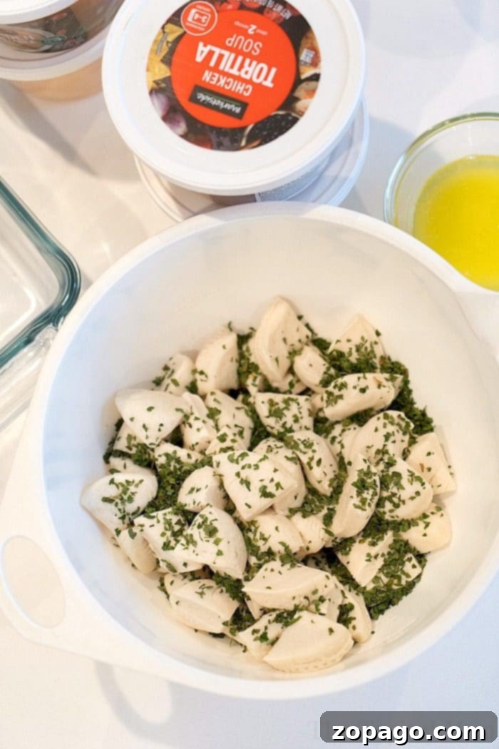 This garlic pull apart bread recipe paired with Marketside soups are the perfect lunch or dinner for your family, especially when you're short on time #garlicbread #pullapartbread #cheesy #bread #monkeybread #savory #thetypicalmom Pull Apart Bread Recipe 2