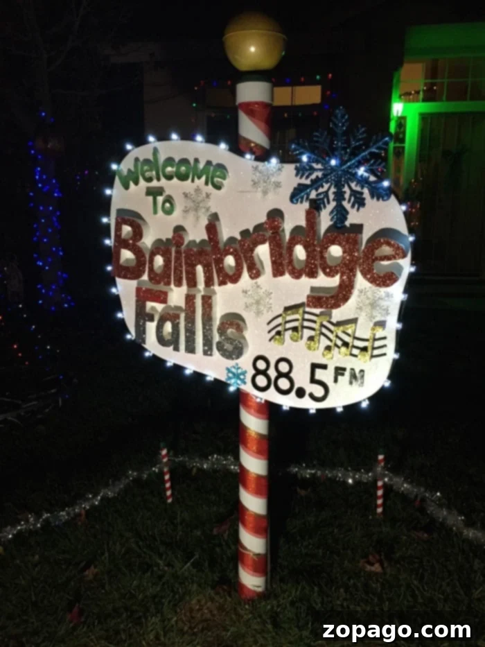 Bainbridge Circle's Christmas Light Wonderland 2 Dazzling Christmas lights illuminate Bainbridge Circle in Murrieta