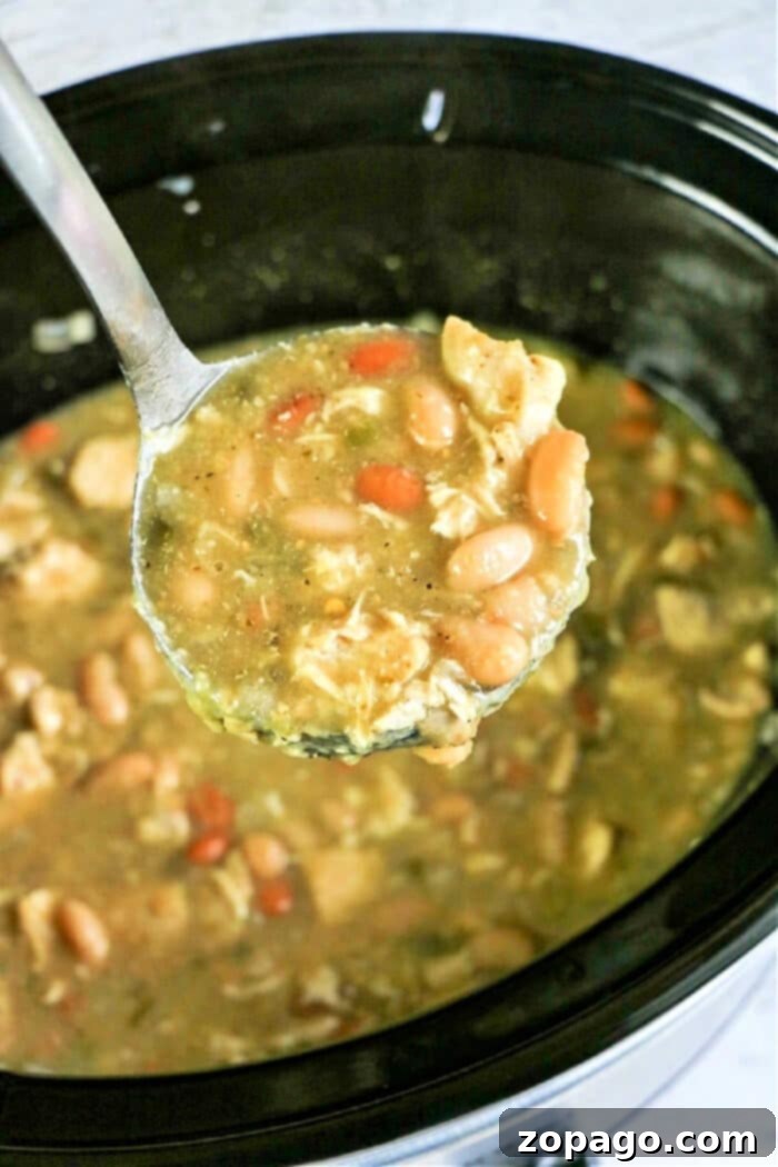 Creamy Crockpot White Chicken Chili 2 Slow-Cooker-White-Chicken-Chili