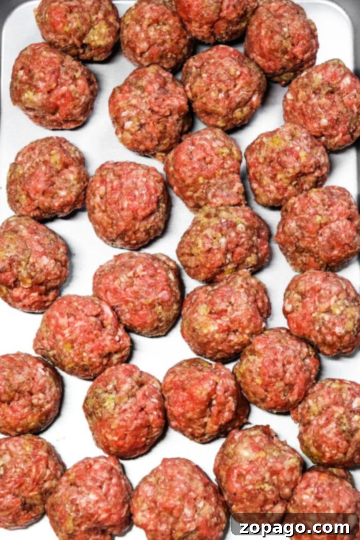 Slow Cooker Meatballs Smothered in Gravy 4 homemade Crockpot Meatballs